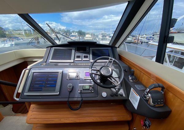 Riviera 58 Sport Yacht image