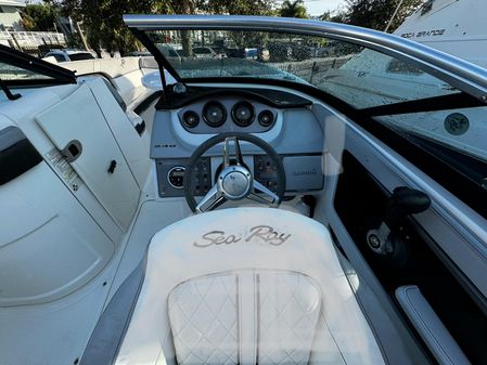 Sea-ray 240-SUNDECK image