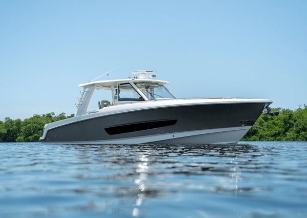 Boston Whaler 420 Outrage image