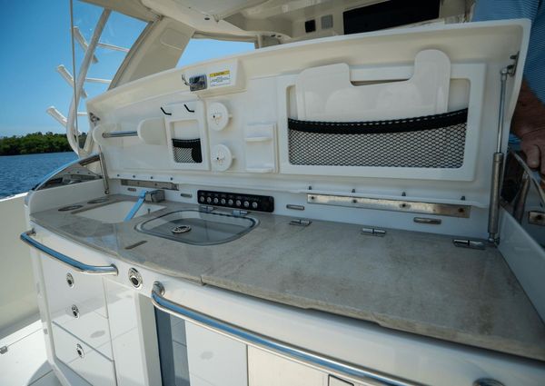 Boston Whaler 420 Outrage image