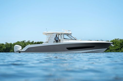 Boston Whaler 420 Outrage image