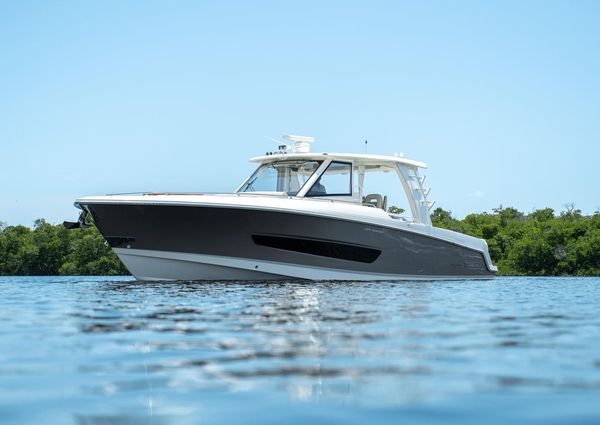 Boston Whaler 420 Outrage image