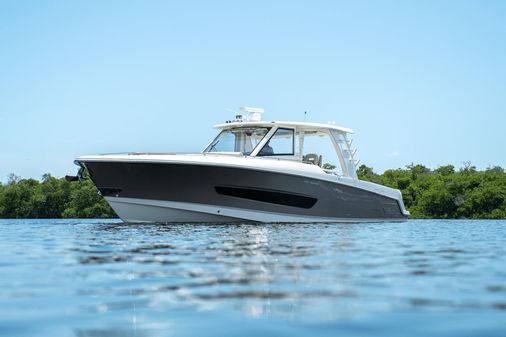 Boston Whaler 420 Outrage image