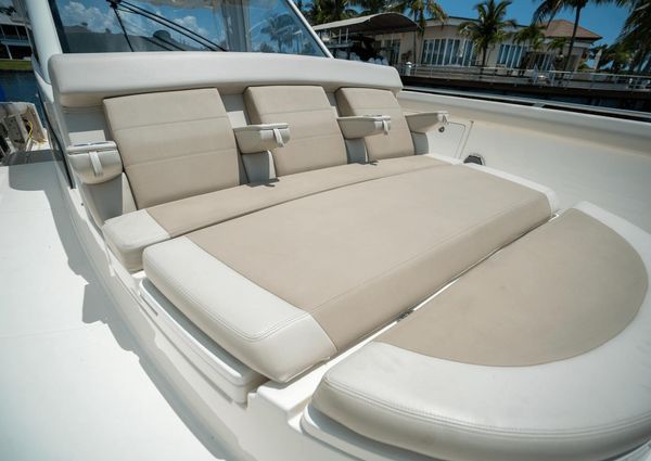 Boston Whaler 420 Outrage image