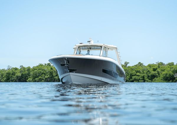 Boston Whaler 420 Outrage image