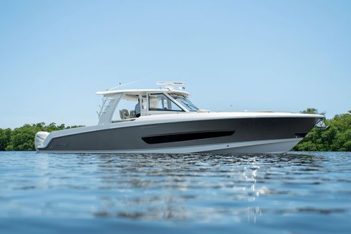 Boston Whaler 420 Outrage image