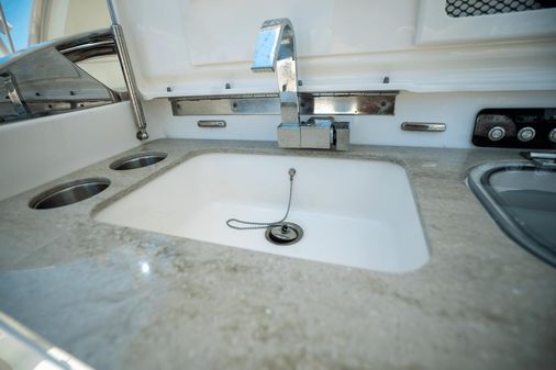 Boston Whaler 420 Outrage image