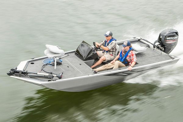 Crestliner 1700 Storm - main image