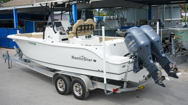 NauticStar 25 XS Offshore