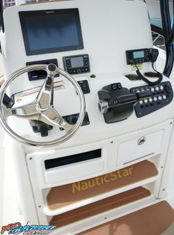 NauticStar 25 XS Offshore image