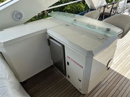 Sunseeker 86 Yacht image