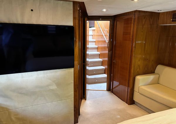 Sunseeker 86 Yacht image