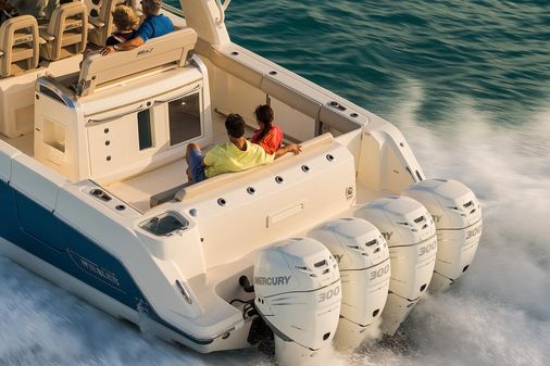 Boston Whaler 420 Outrage image