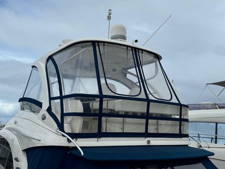 Sea Ray 52 Sedan Bridge image