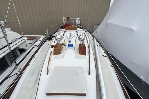 Hinckley Pilot 35 Sloop (Hull #100) image