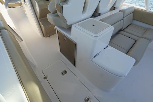 Pursuit ST 310 Sport image