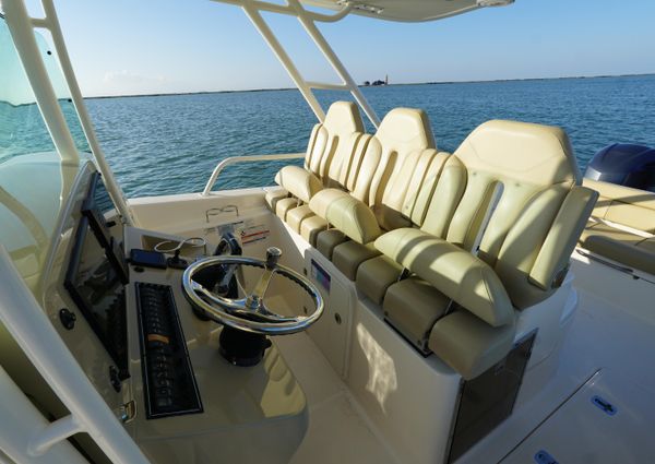 Pursuit ST 310 Sport image