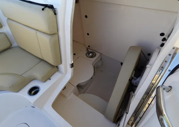 Pursuit ST 310 Sport image