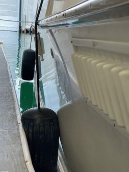 Tollycraft Sundeck image
