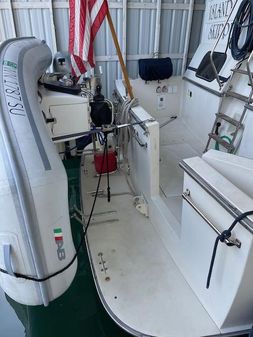 Tollycraft Sundeck image