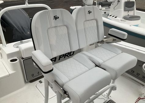 Sea-pro 222-CENTER-CONSOLE image