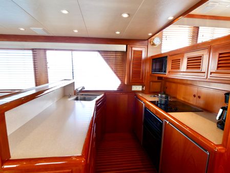 Offshore Yachts 62 Pilothouse image