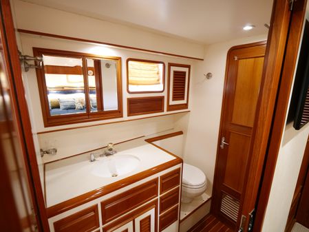 Offshore Yachts 62 Pilothouse image