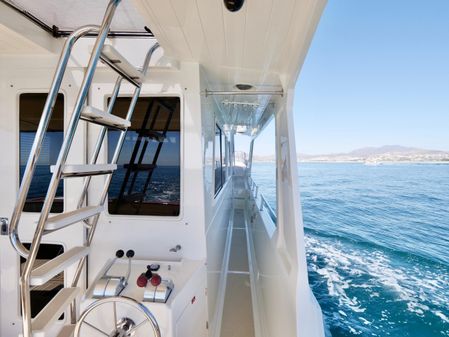 Offshore Yachts 62 Pilothouse image