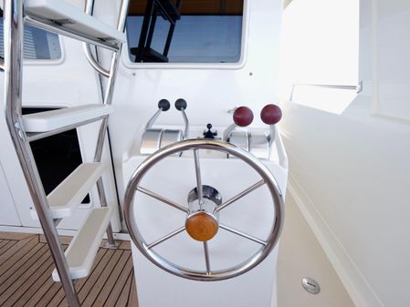 Offshore Yachts 62 Pilothouse image