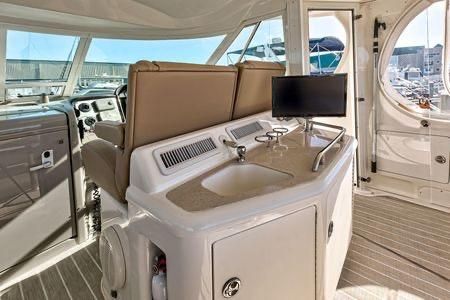 Sea Ray 40 Motor Yacht image