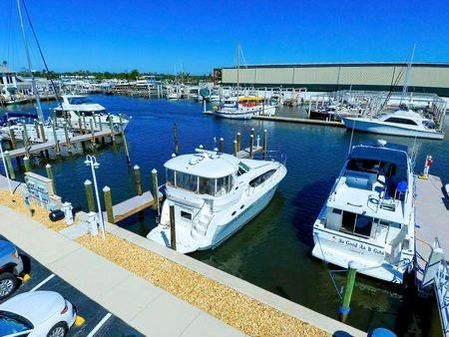 Sea Ray 40 Motor Yacht image