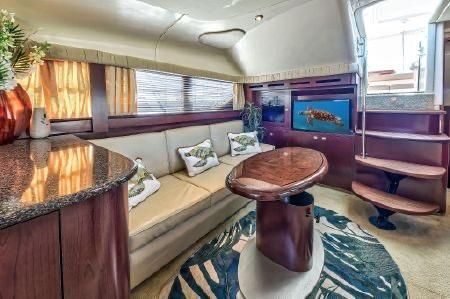 Sea Ray 40 Motor Yacht image