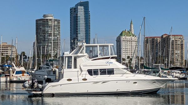 Silverton 442 Cockpit Motor Yacht 