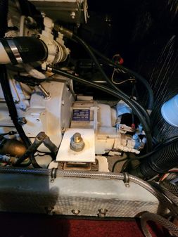 Silverton 442 Cockpit Motor Yacht image