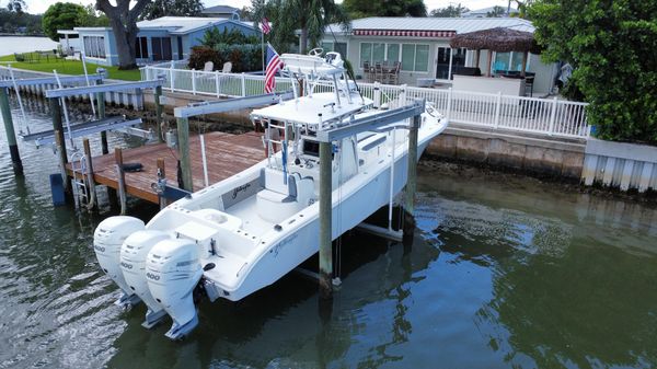 Yellowfin 34 Center Console image