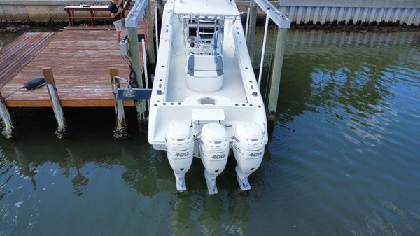 Yellowfin 34 Center Console image