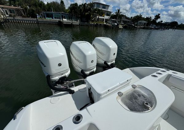 Yellowfin 34 Center Console image