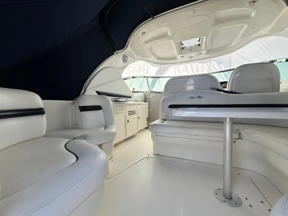 Sea Ray 380 Sundancer image