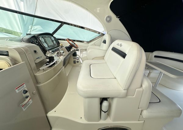 Sea Ray 380 Sundancer image