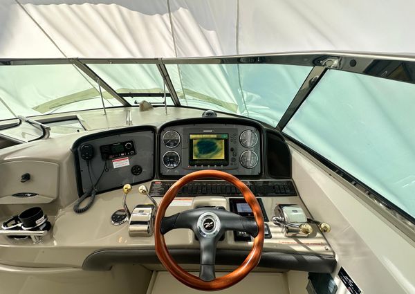 Sea Ray 380 Sundancer image