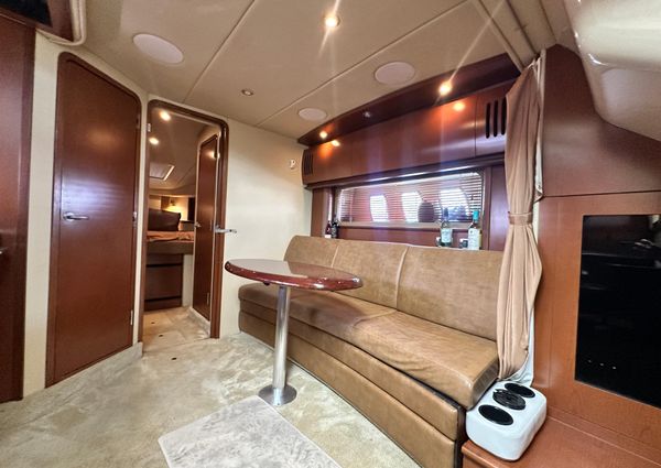 Sea Ray 380 Sundancer image