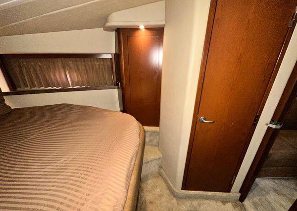 Sea Ray 380 Sundancer image
