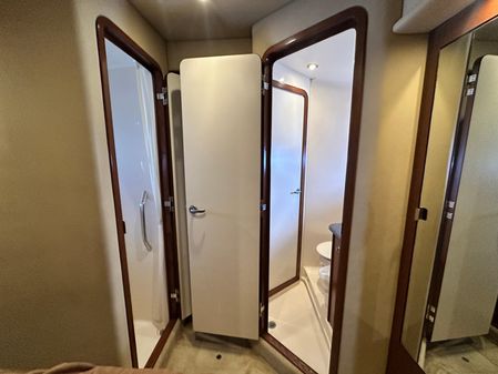 Sea Ray 380 Sundancer image