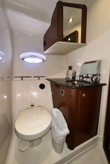 Sea Ray 380 Sundancer image
