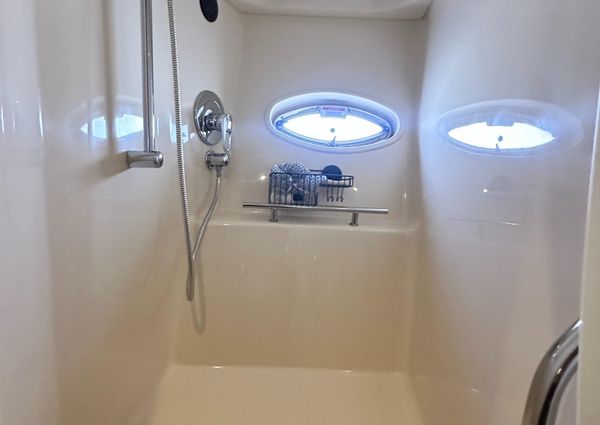 Sea Ray 380 Sundancer image