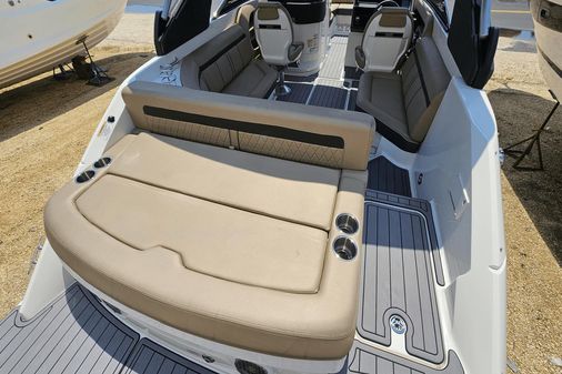 Sea Ray 250 SLX image