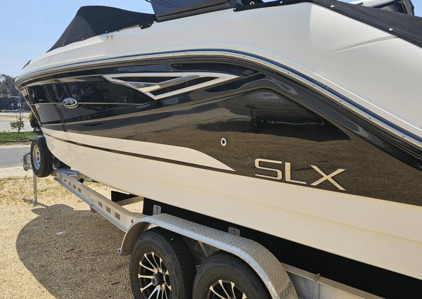 Sea Ray 250 SLX image