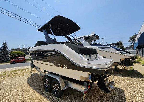 Sea Ray 250 SLX image