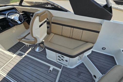 Sea Ray 250 SLX image