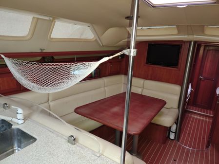 Hunter 45 DS image
